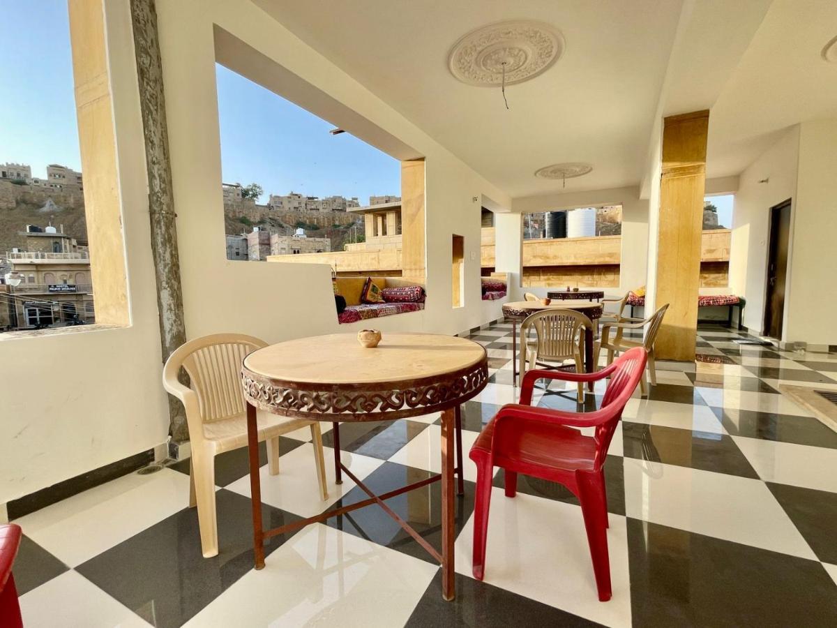 Hotel Sallu Safari Jaisalmer Exteriör bild