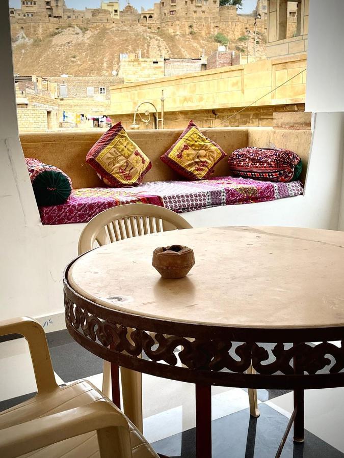 Hotel Sallu Safari Jaisalmer Exteriör bild