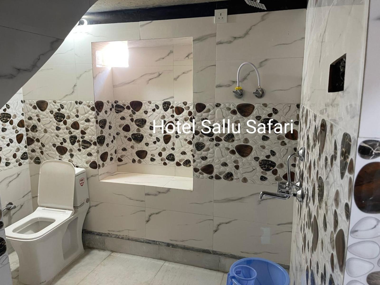 Hotel Sallu Safari Jaisalmer Exteriör bild
