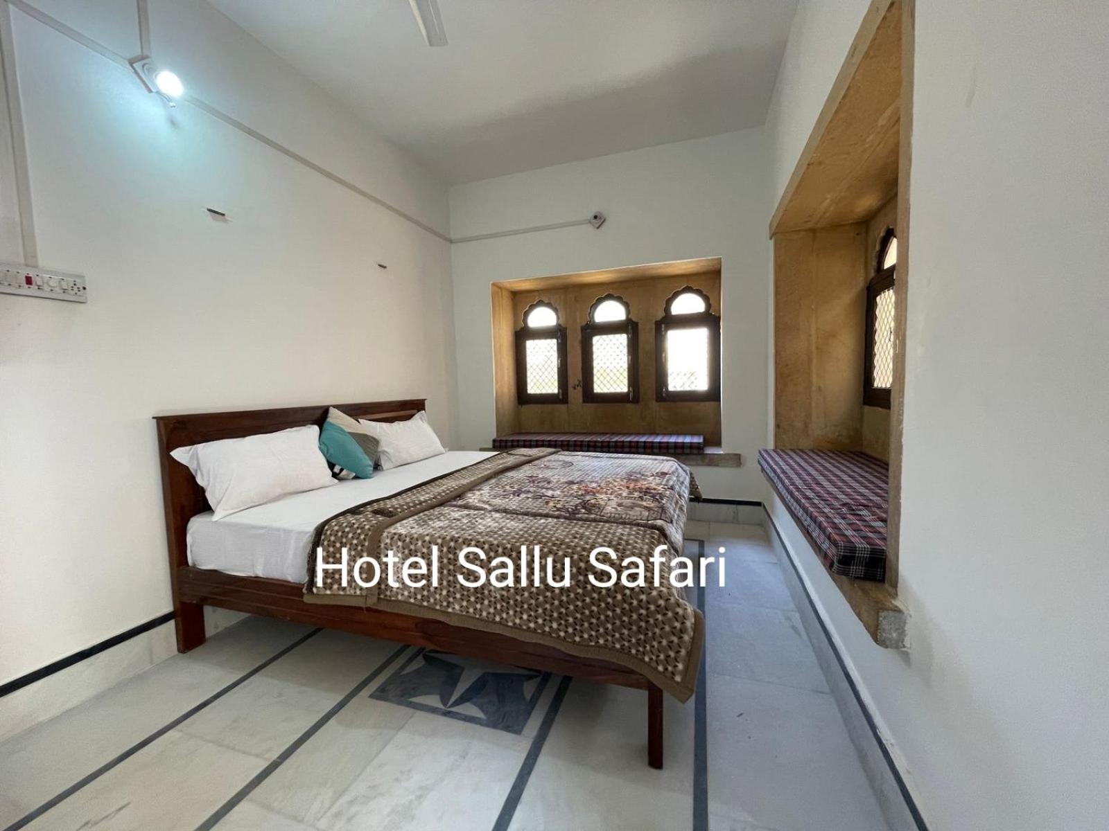 Hotel Sallu Safari Jaisalmer Exteriör bild