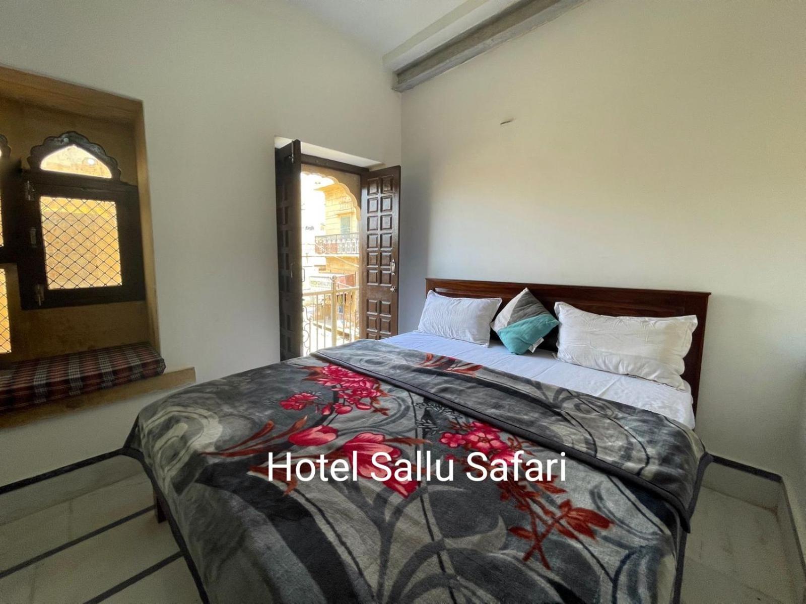 Hotel Sallu Safari Jaisalmer Exteriör bild